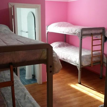 Hostal Chiloe Hostel ปุนตาอาเรนาส ภายนอก รูปภาพ
