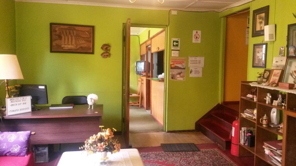Hostal Chiloe Hostel ปุนตาอาเรนาส ภายนอก รูปภาพ