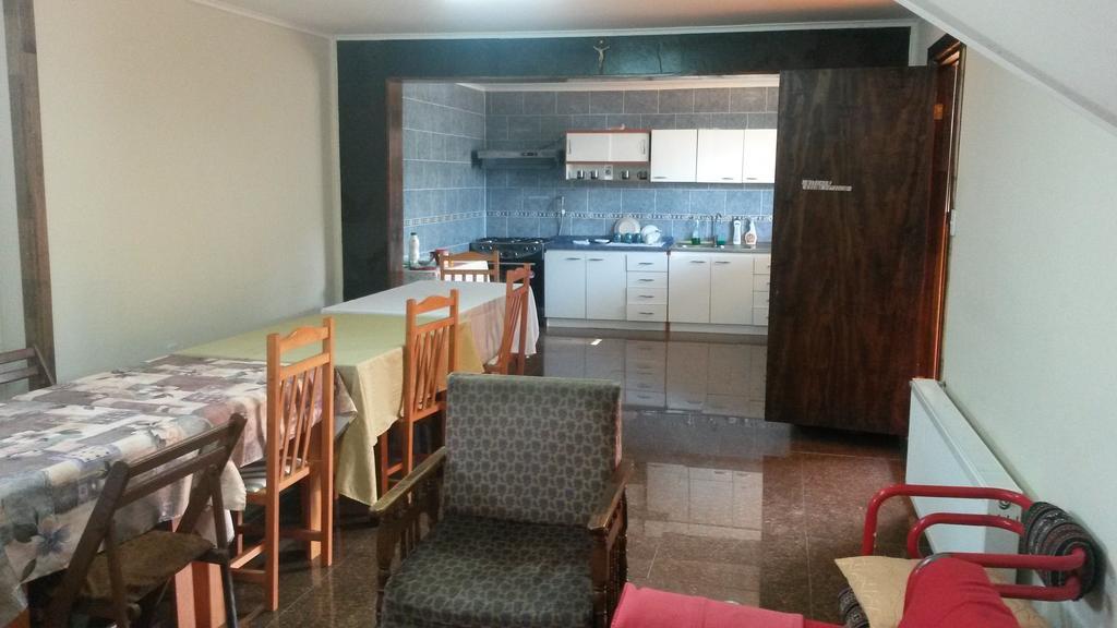 Hostal Chiloe Hostel ปุนตาอาเรนาส ภายนอก รูปภาพ