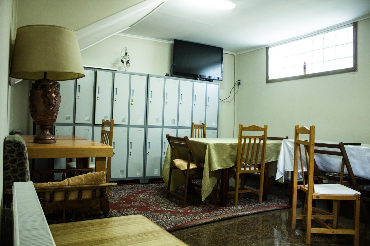 Hostal Chiloe Hostel ปุนตาอาเรนาส ภายนอก รูปภาพ
